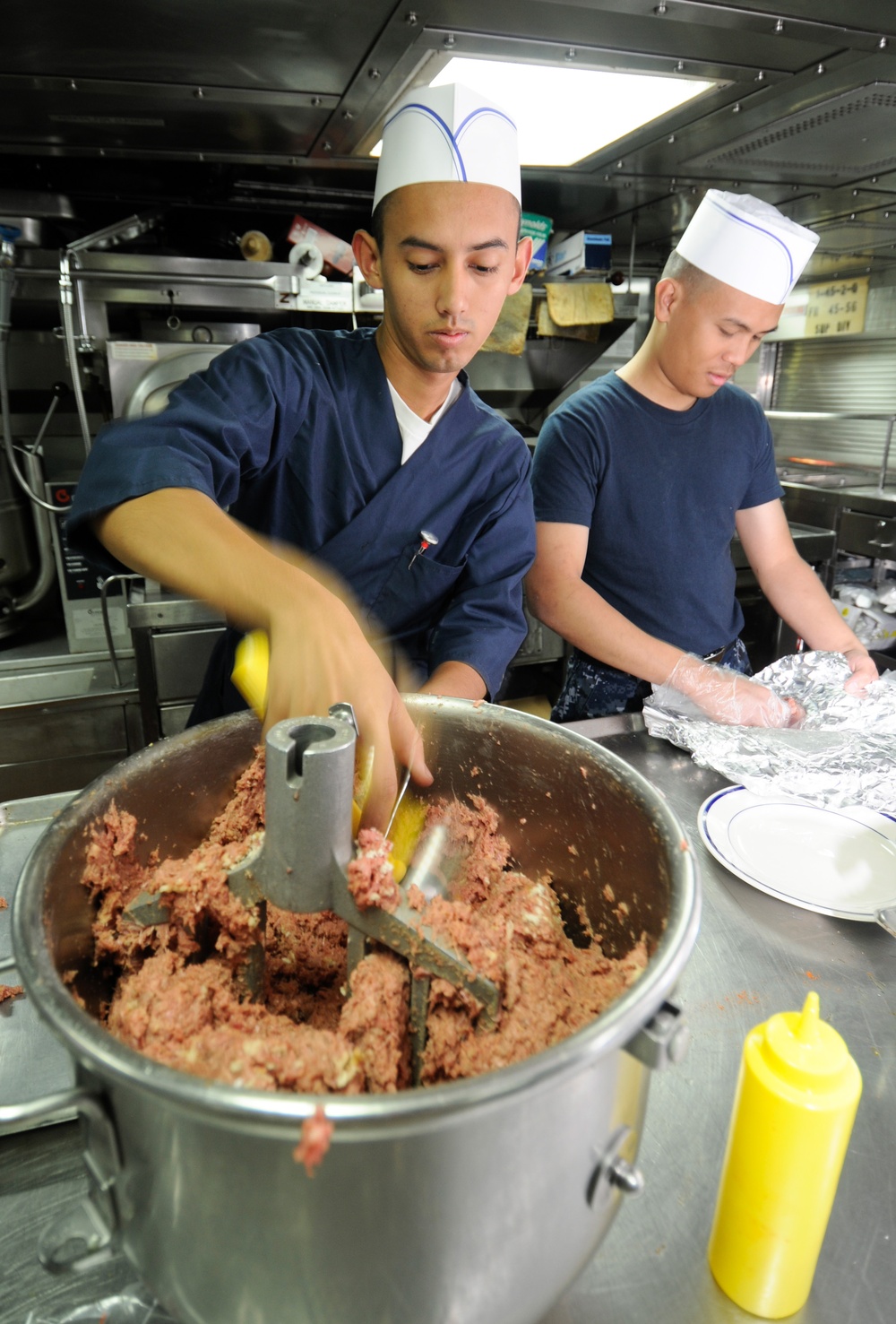 Minesweepers Conduct Training