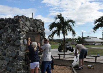 GTMO Navy Chiefs Refurbish Memorials