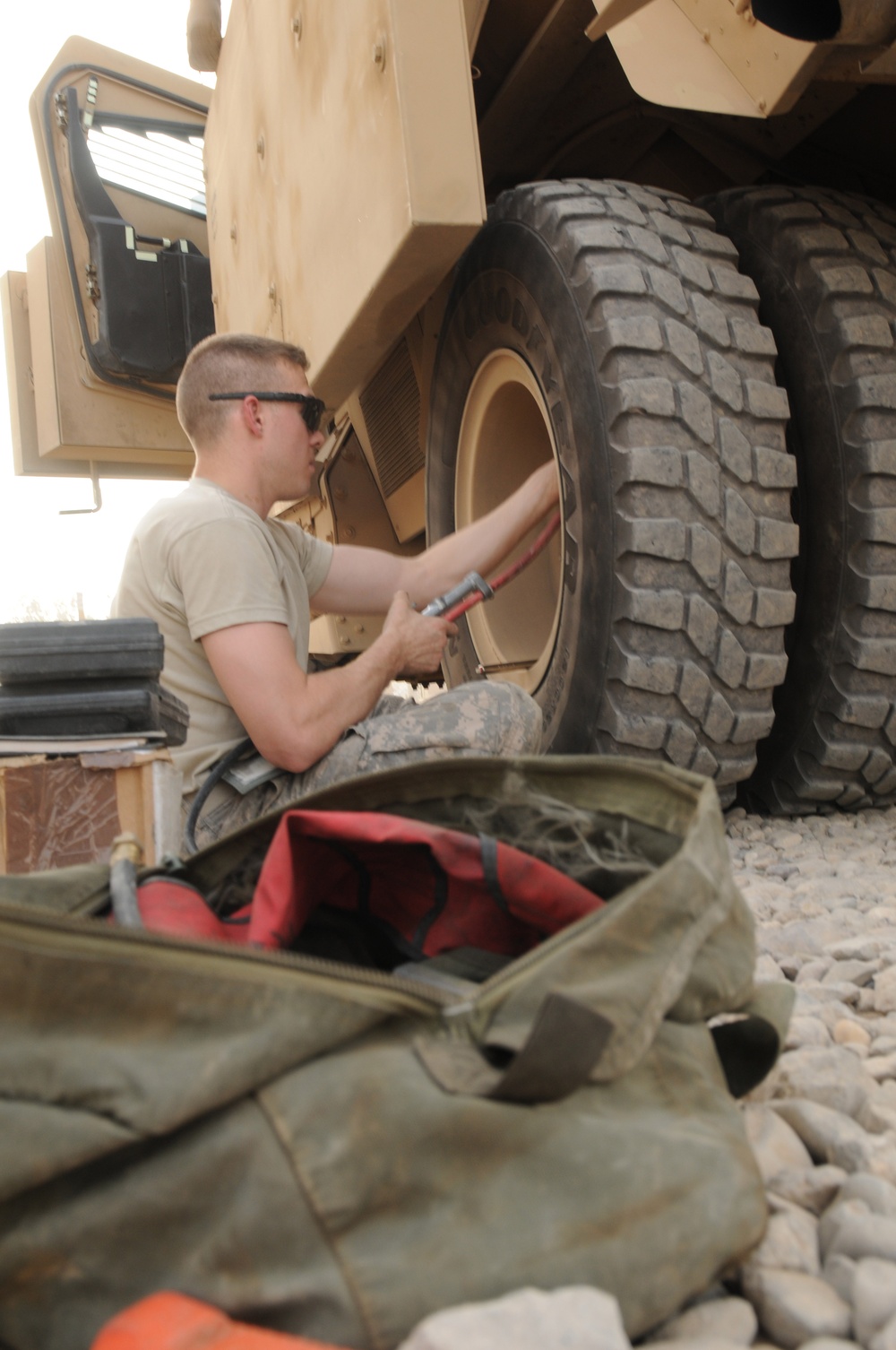 Infantry company reacts, bonds under fire