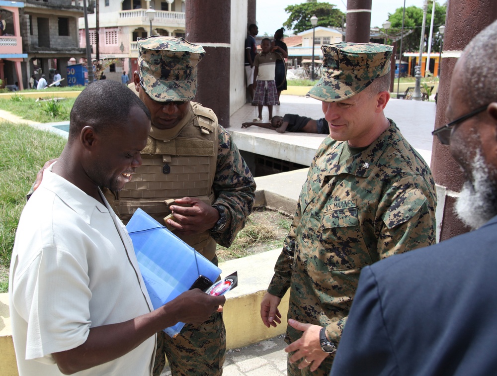 USS Iwo Jima Marines, Sailors Begin Deployment on Haitian Soil