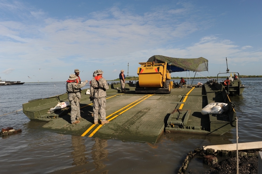 Louisiana National Guardsmen continue operations in Grand Isle