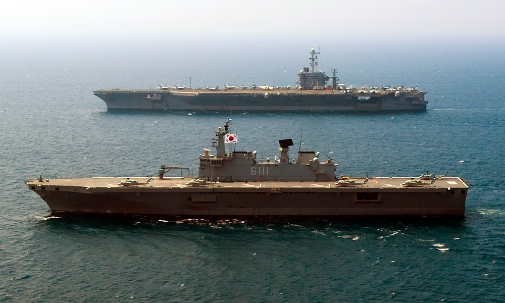 USS George Washington action