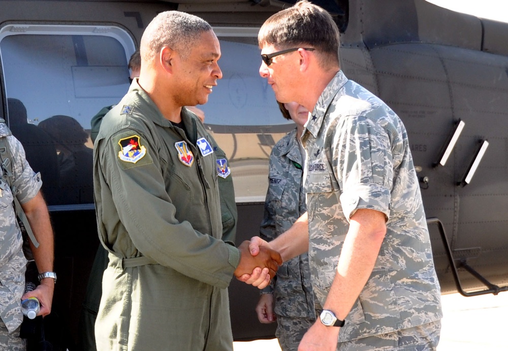 DVIDS - Images - Gen. Dean Arrives at KAFB [Image 4 of 5]