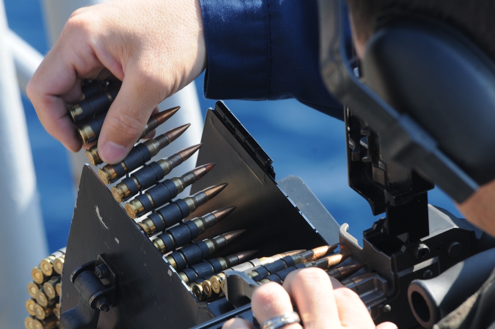 USS Wasp sailors qualify on M240B