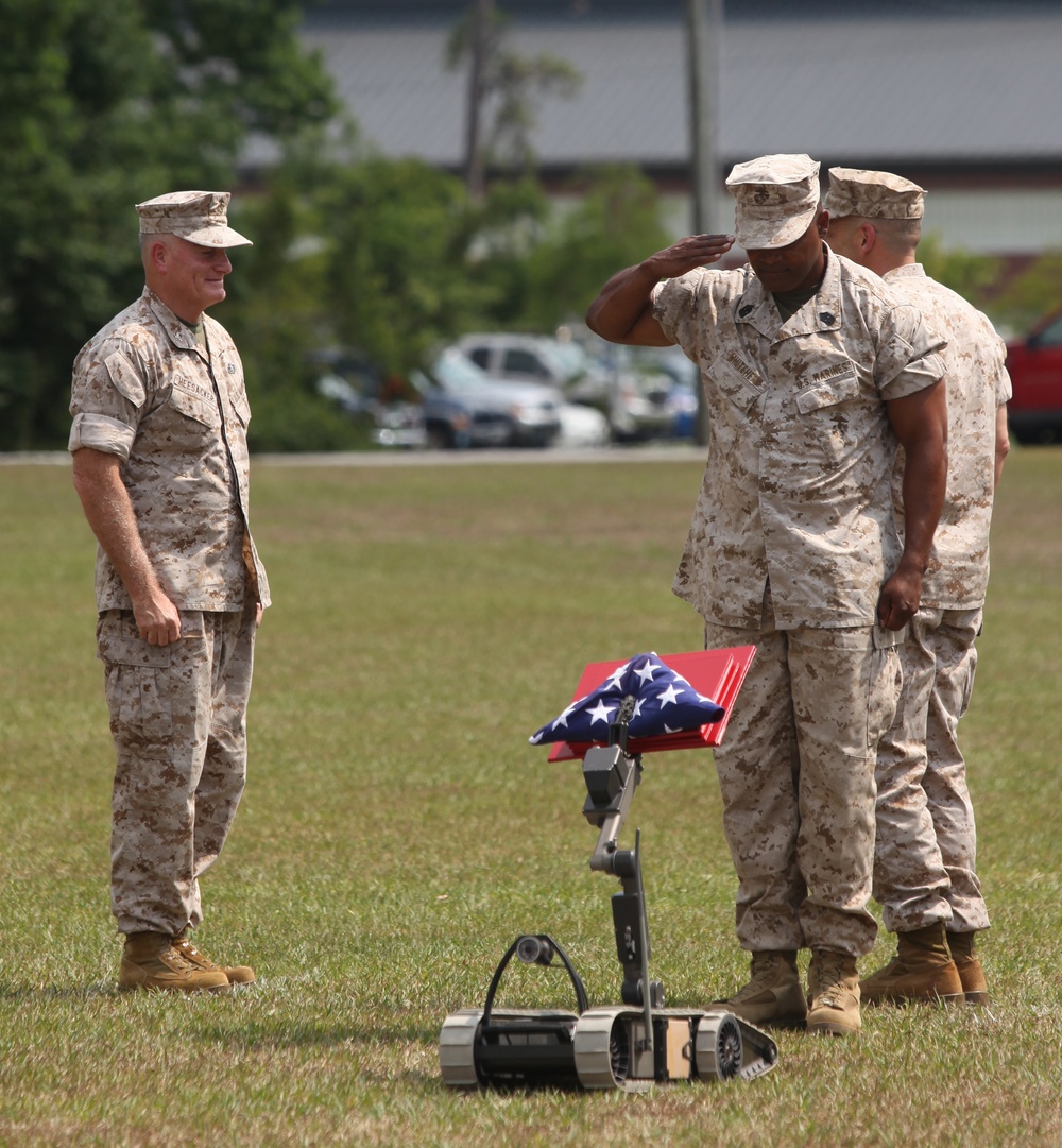 Heesacker Honored: Engineer School CO Retires After 32 Years of Active-duty Service