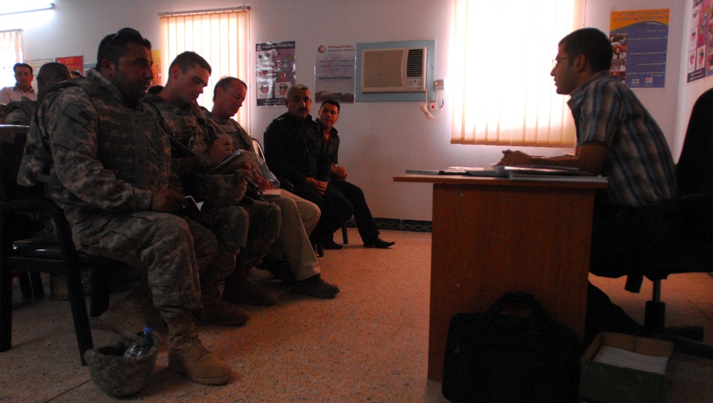 Hawaii Strykers Build Relationship in Iraq
