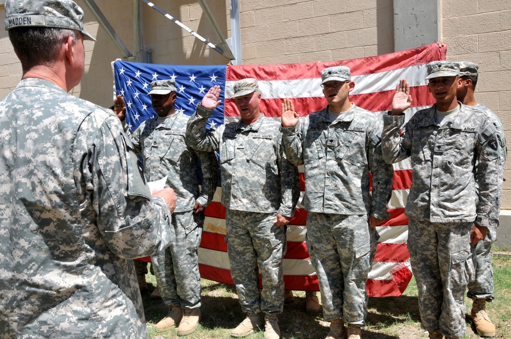 72nd Infantry Brigade Combat Team Soldiers Extend Their Contracts in Fort Bliss