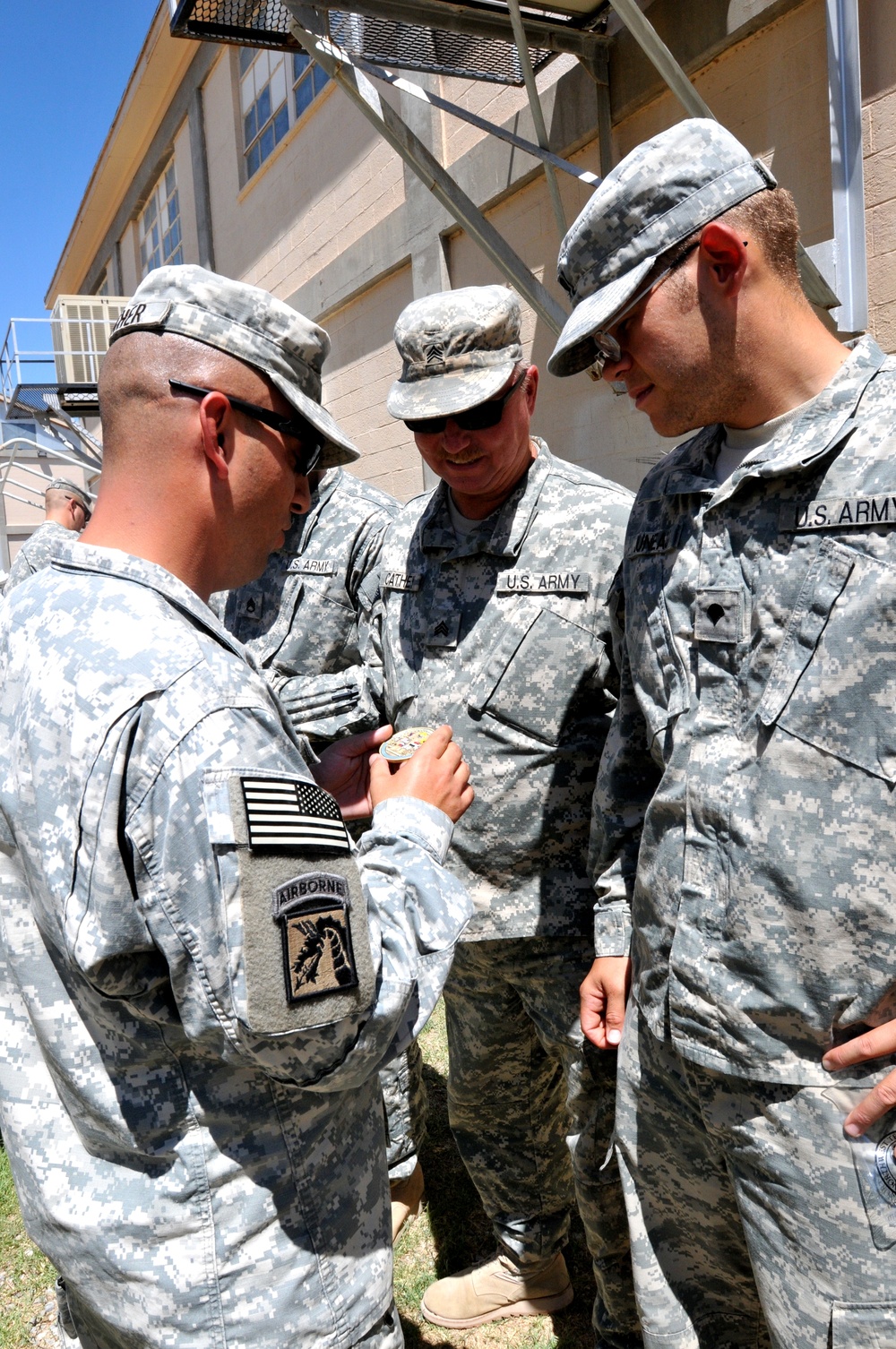 72nd Infantry Brigade Combat Team Soldiers Extend Their Contracts in Fort Bliss