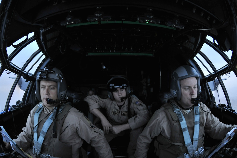 Pakistan Flood Victims Receive Assistance From U.S. Air Force