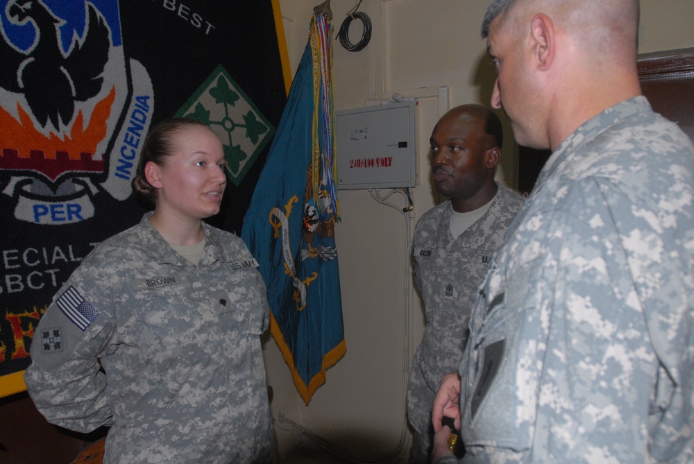 DVIDS - News - Exemplary Soldier receives division coin