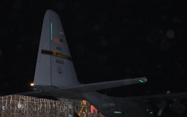 U.S. Aircraft Deliver Humanitarian Assistance to Flood Victims in Pakistan