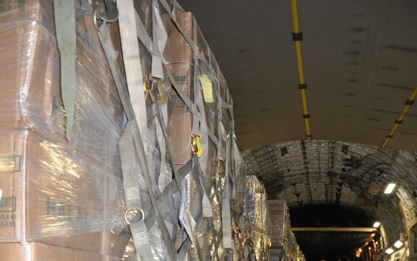 U.S. Aircraft Deliver Humanitarian Assistance to Flood Victims in Pakistan