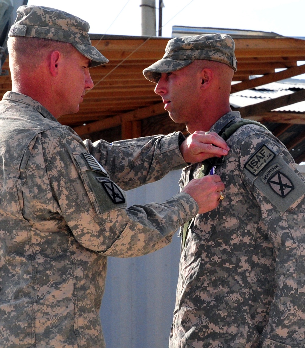 1-87th Scout Receives Purple Heart
