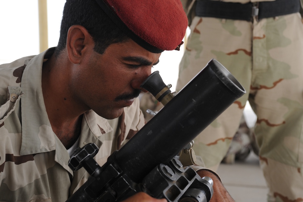 Iraqi army mortar targeting training