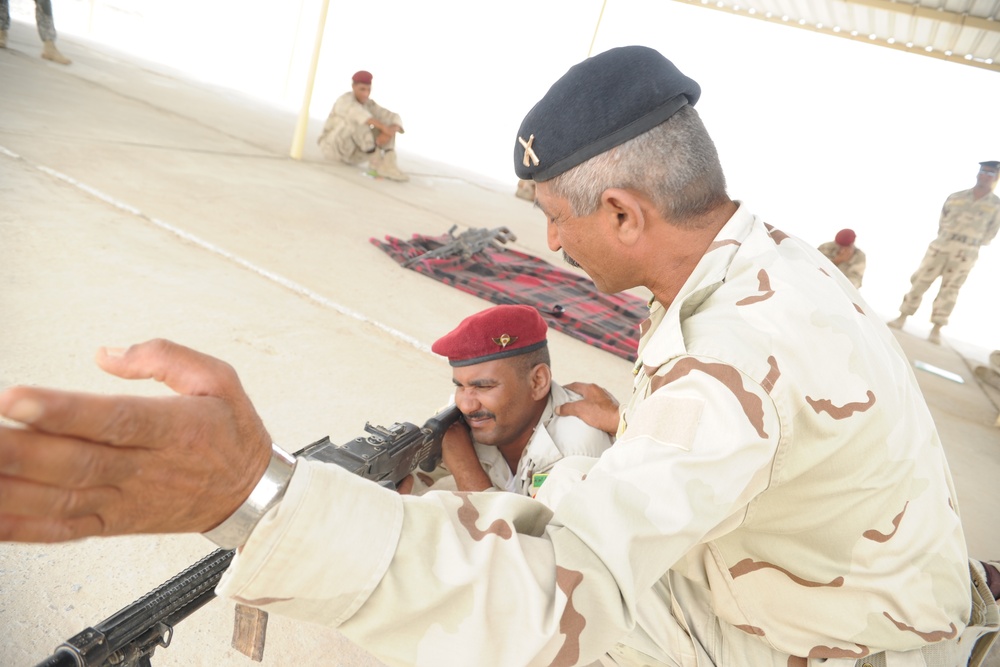 Iraqi army mortar targeting training