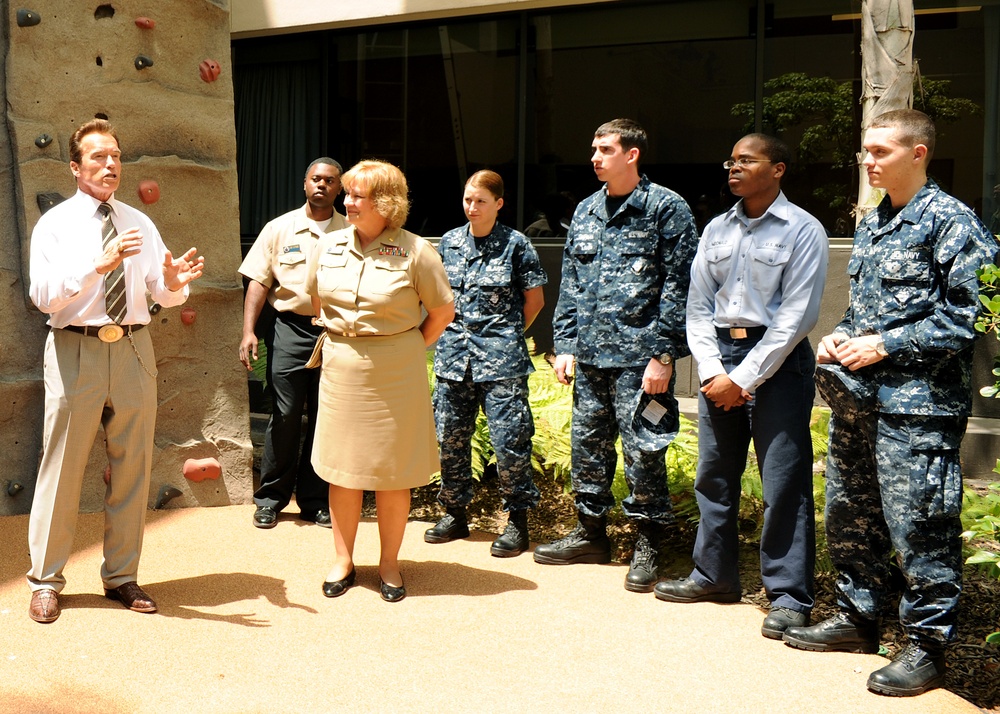 Calif. Gov. Visits NMCSD