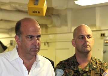 US Haiti ambassador, distinguished visitors step foot on USS Iwo Jima