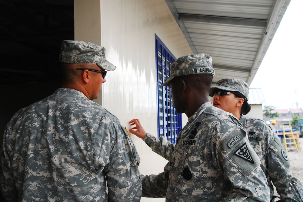 3rd MDSC Chief of Staff Visits Task Force Kout Men