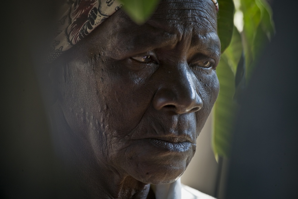 Service Members Bring Medical Aid to Mozambican Villagers