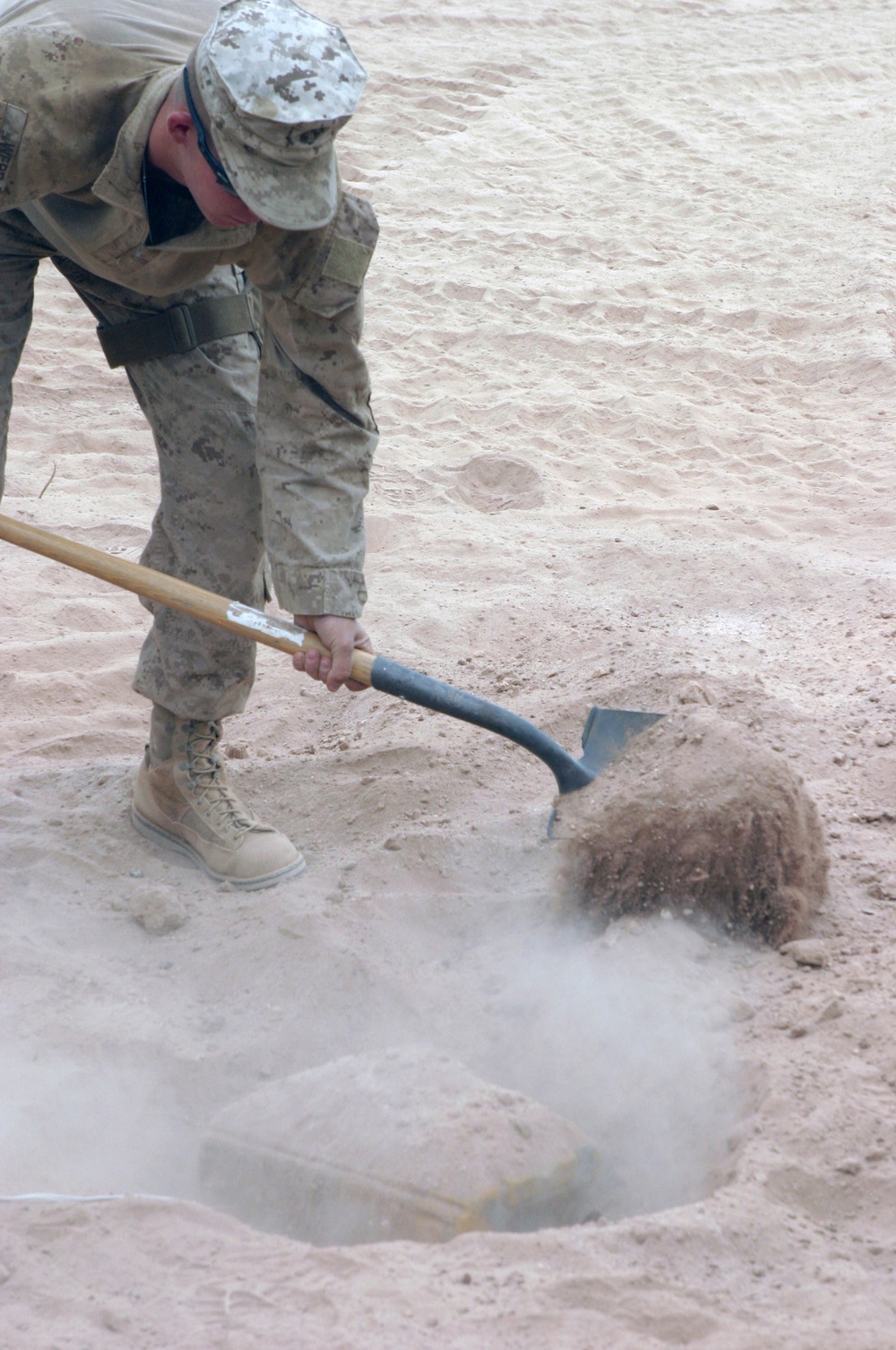 2/9 steps up IED awareness in northern Marjah