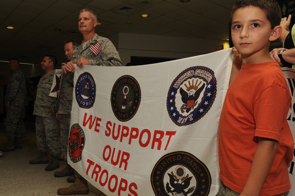 Life Changing Service: Louisiana Air Guardsmen receive heroes