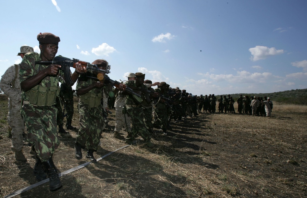 Marines Mentor Mozambican Military Forces in Marksmanship, Peace Keeping