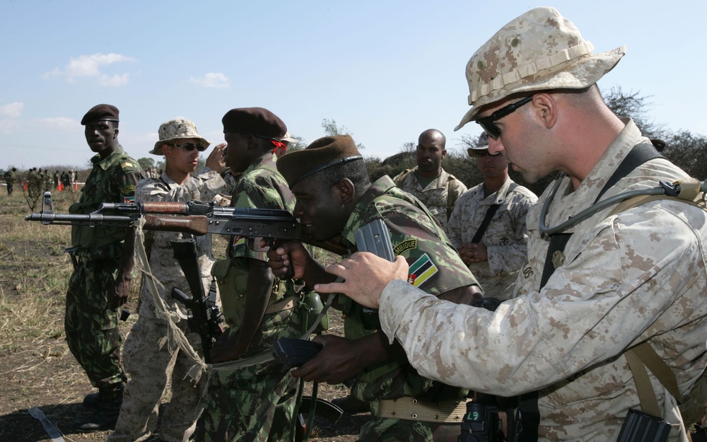 Marines Mentor Mozambican Military Forces in Marksmanship, Peace Keeping