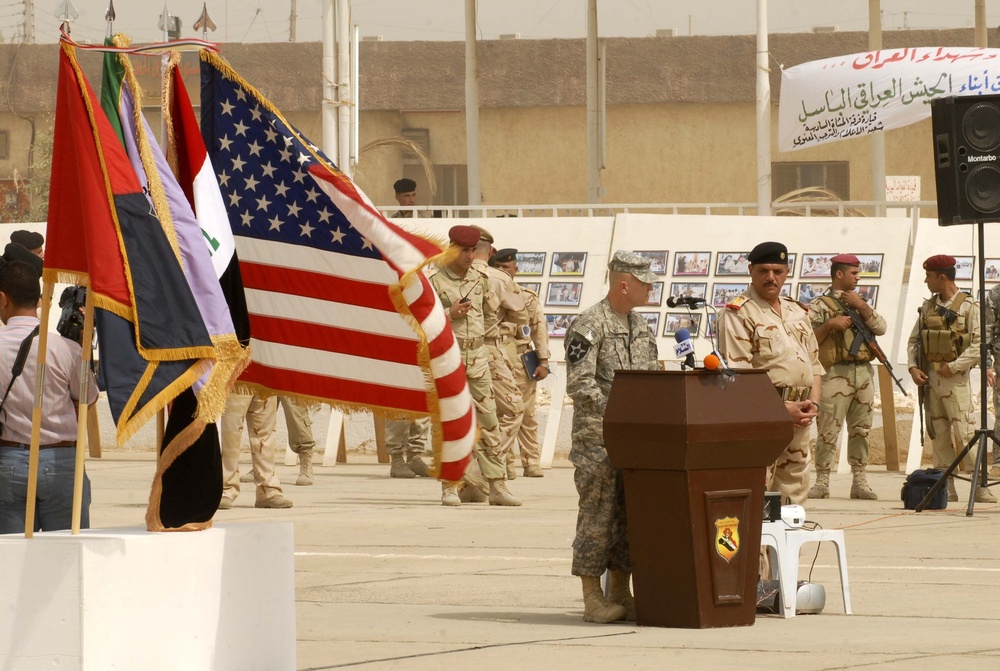 US, Iraqi Leaders Bid Farewell to Last American Combat Brigade