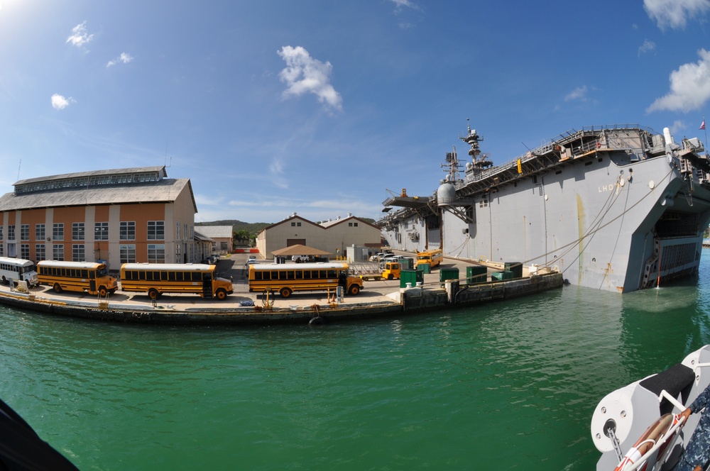 USS Iwo Jima arrives at GITMO