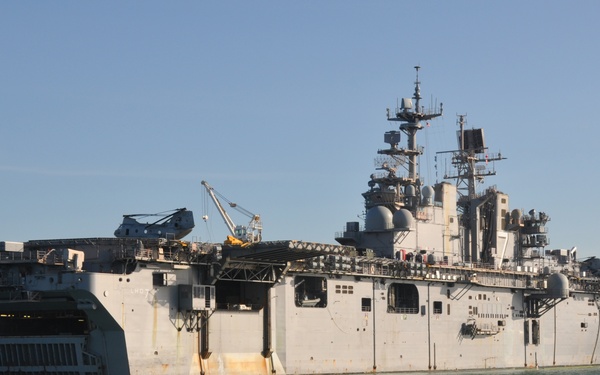 USS Iwo Jima arrives at GITMO