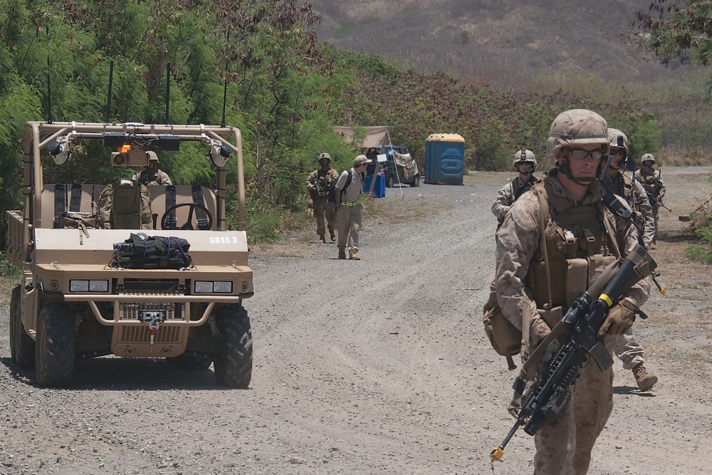 Navy Civilian Engineers Join Warfighters at RIMPAC to Test &quot;Truly&quot; Autonomous Capabilities of Unmanned Ground Vehicles