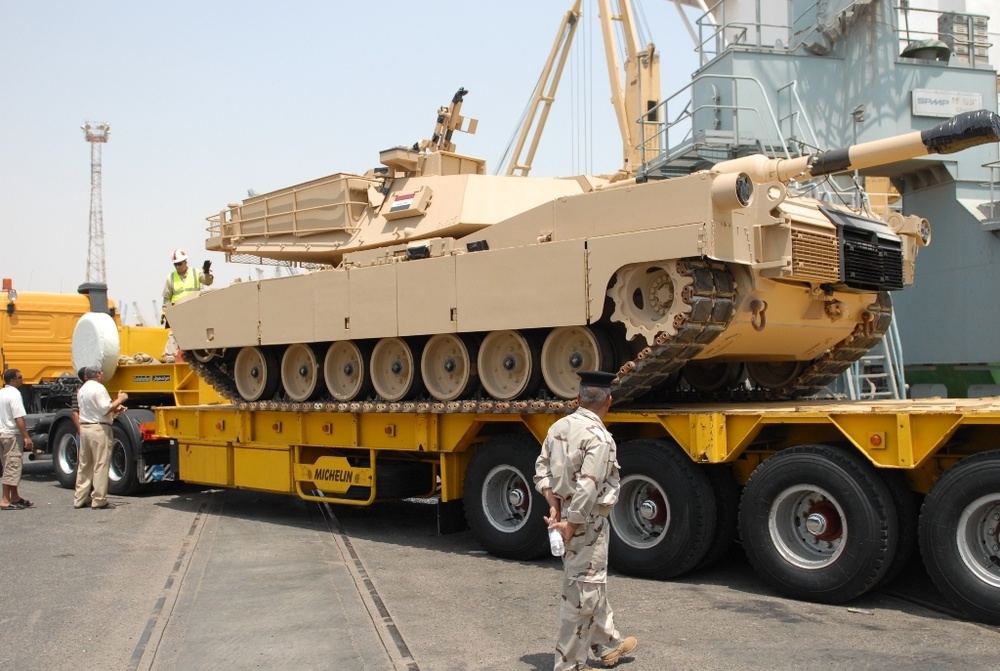 Fleet of Abrams arrive at Umm Qasr