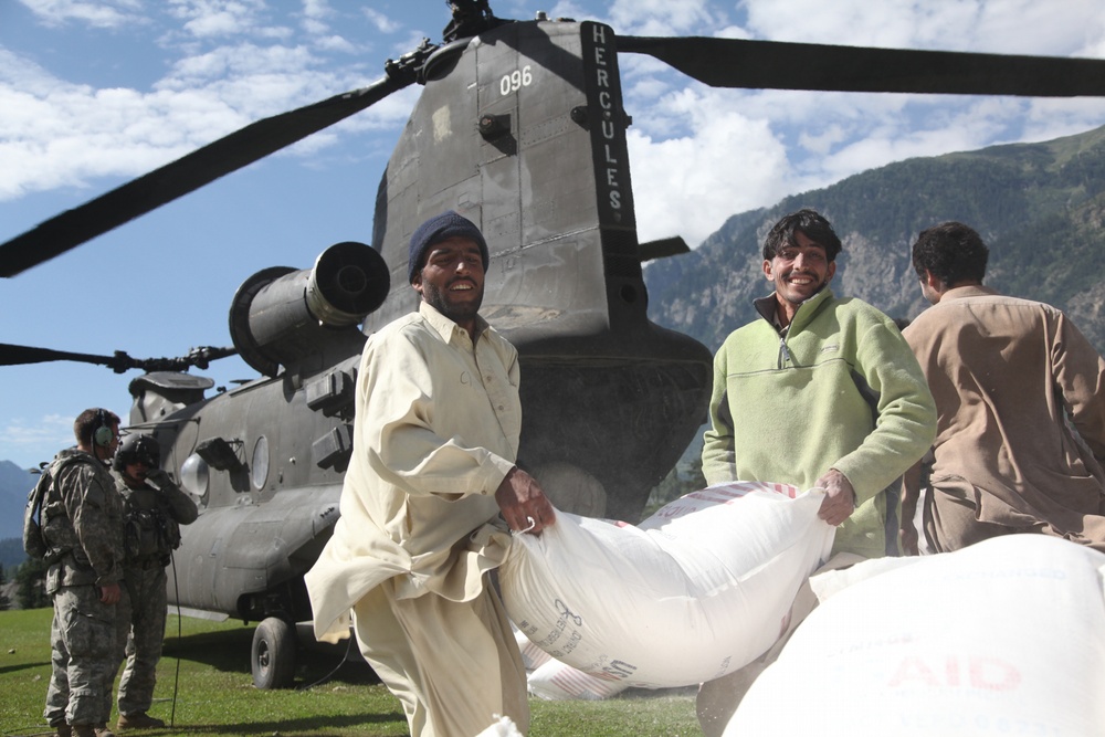 Pakistan relief efforts continue Pakistan relief efforts continue