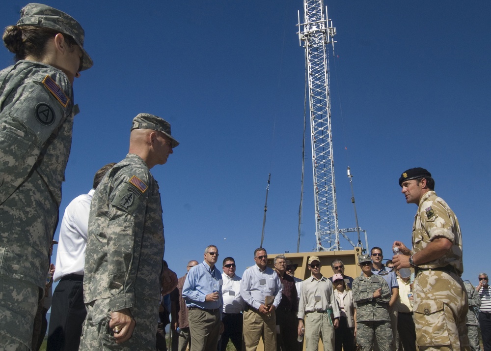 USJFCOM Commander Visits Empire Challenge 10