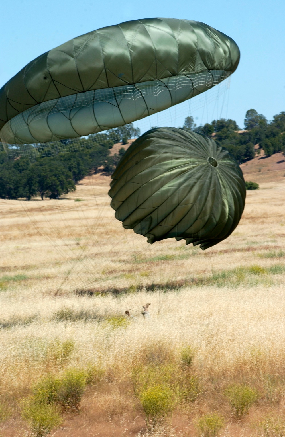 Soldier Safely Lands During Training