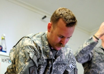 162nd EOD helps Iraqi Federal police cut the wire