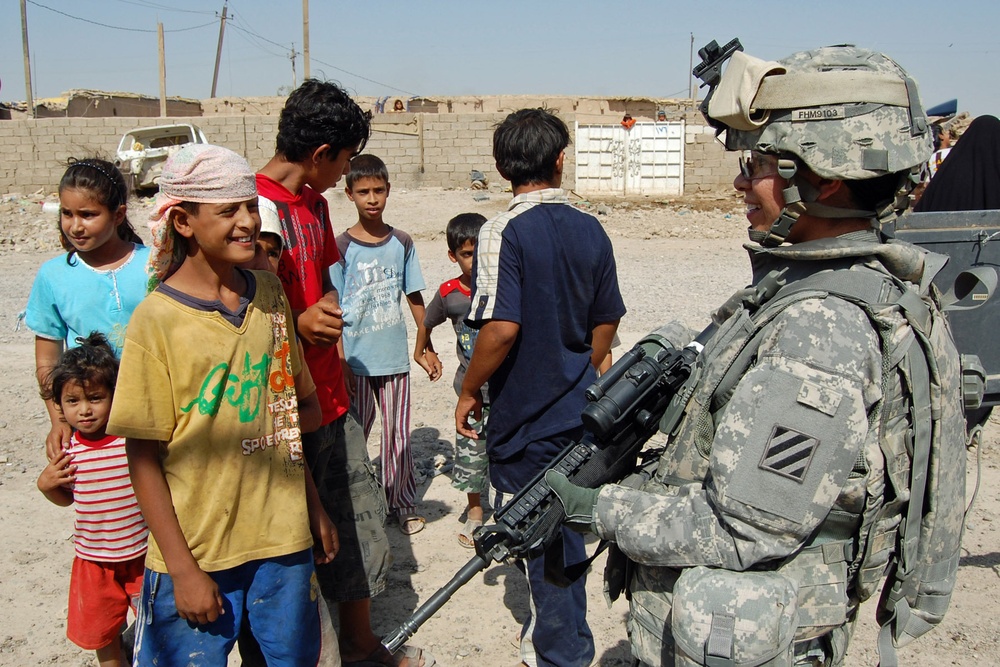 Making an impact: Desert Cat soldier volunteers for humanitarian aid drop