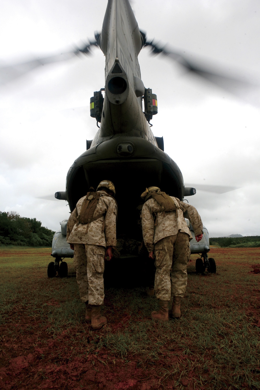 Marines, Sailors Conduct Rescue Training to Stay Mission Ready
