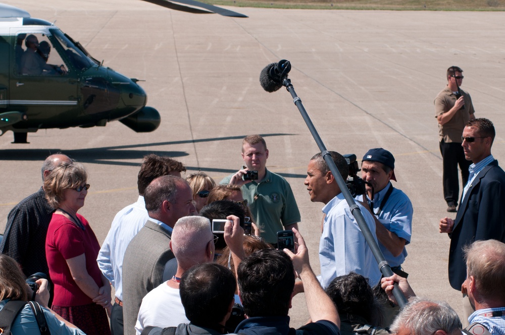 President Obama Stops at Air Station Cape Cod En route to Martha's Vineyard