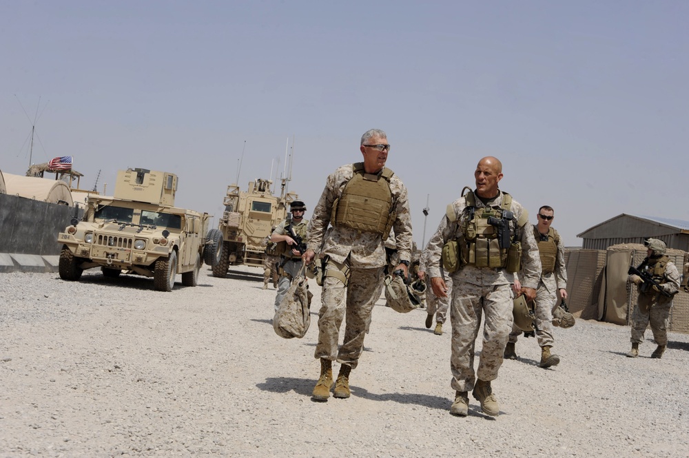 Commandant Visits Marines in Afghanistan