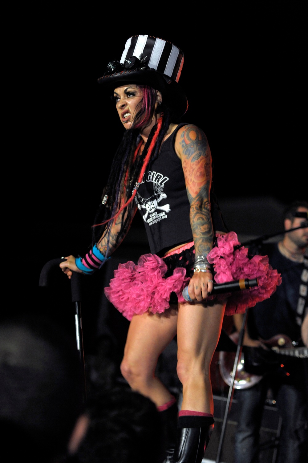 Singers perform for service members