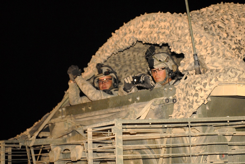 Last Strykers leave Iraq