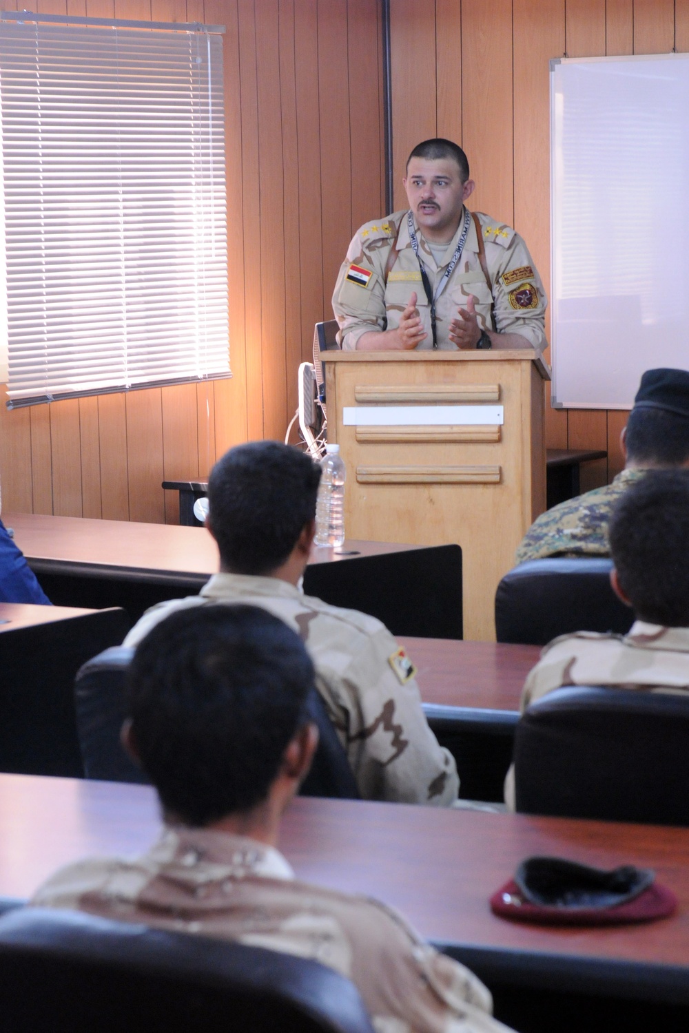 Iraqi Army M1A1 Maintainers Graduate UMNET