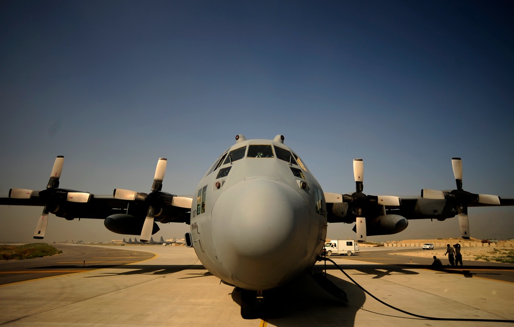 746th aircrew brings relief to flood-torn Pakistan