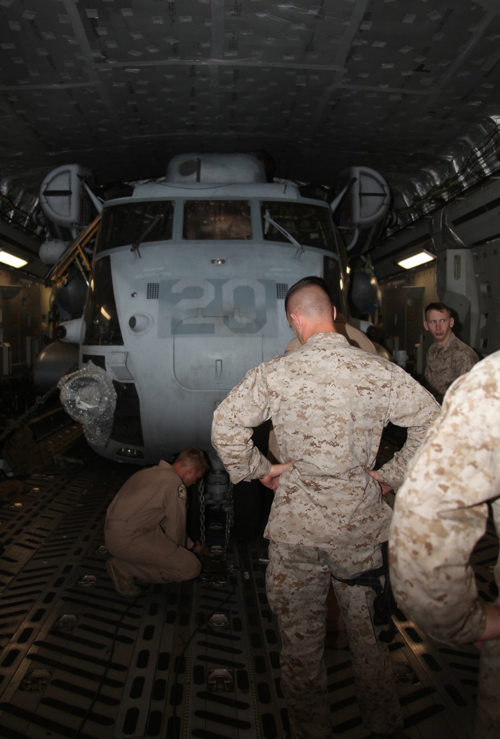 26th MEU Helo En Route to Pakistan