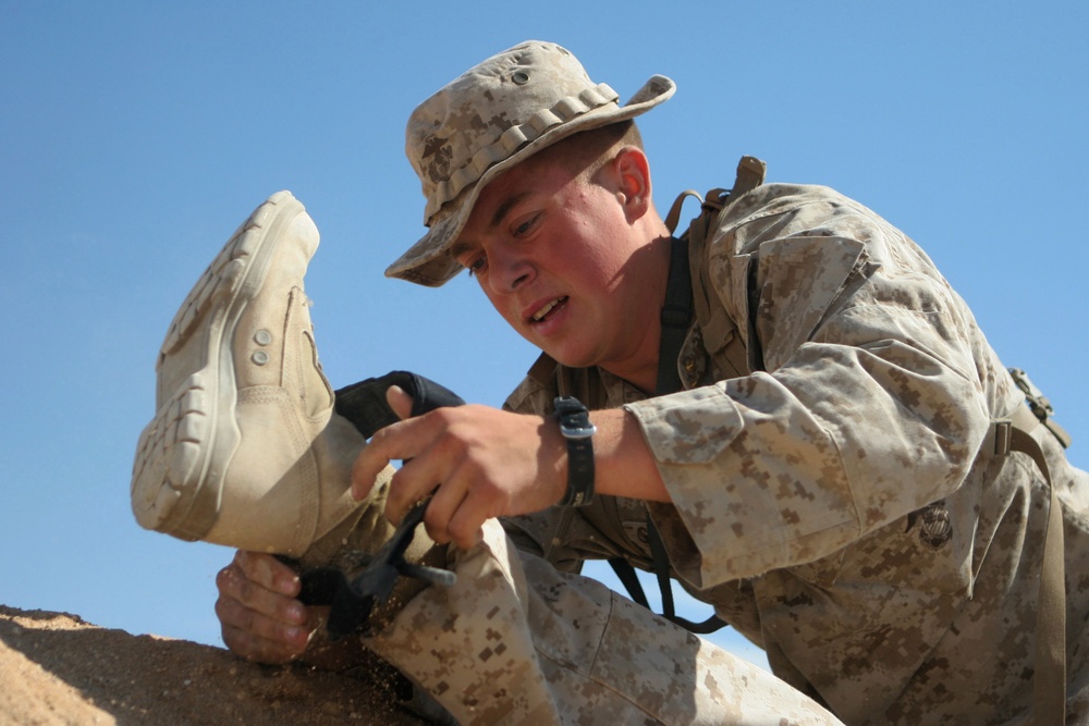 1st CEB Marines Learn Field Care