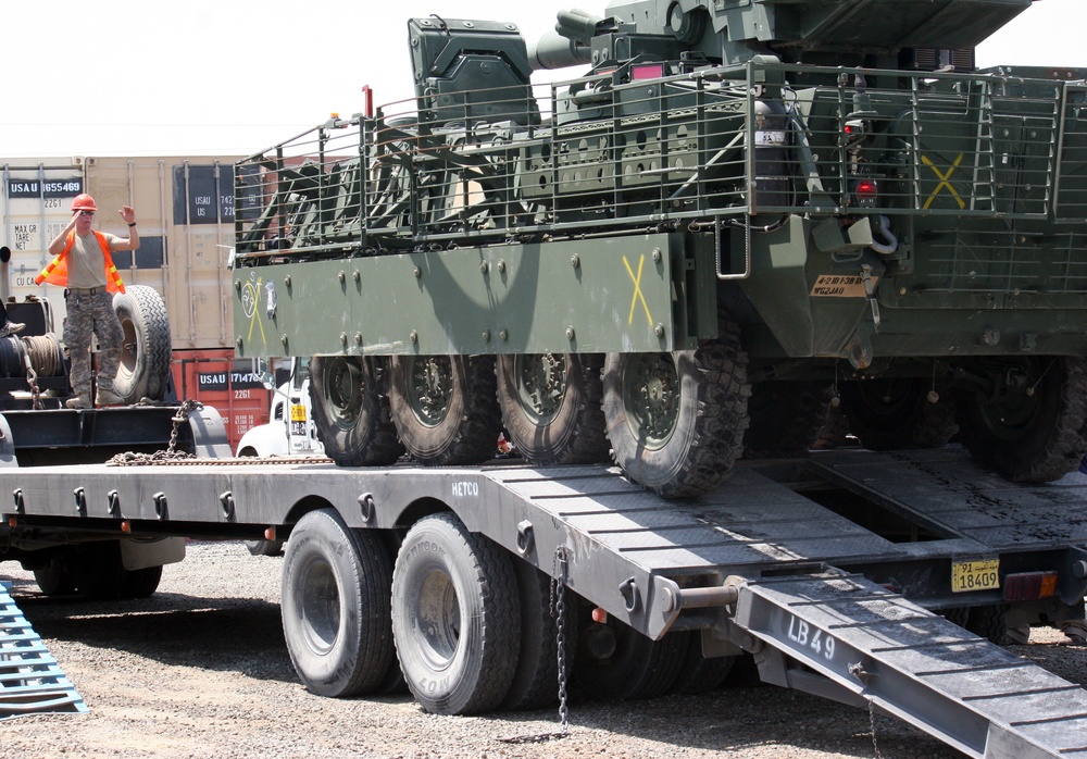 4/2 Get Their Stryker Vehicles to the Port in Kuwait