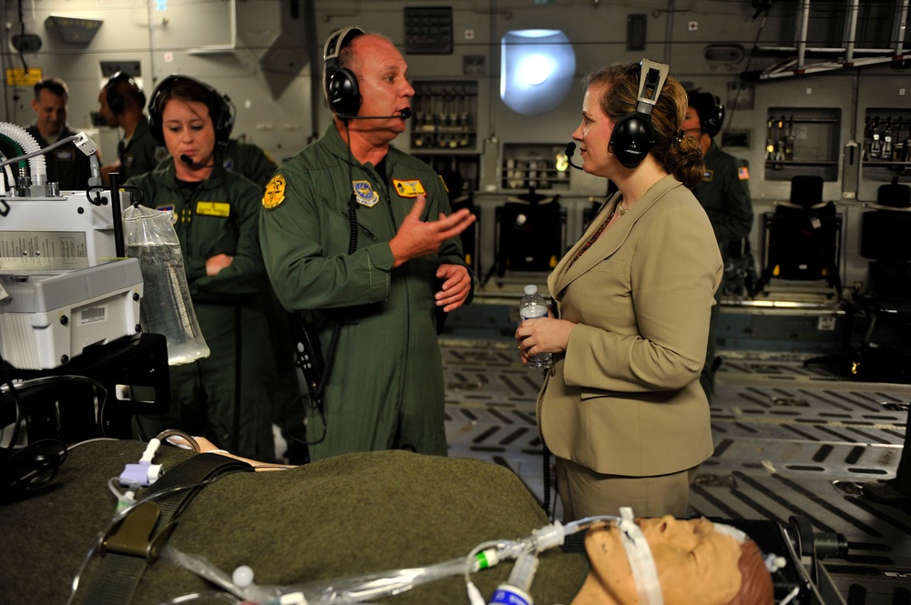 Under Secretary of the Air Force Visits AMC, Discusses Fuel Efficiency, Deployed Airmen, Total Force