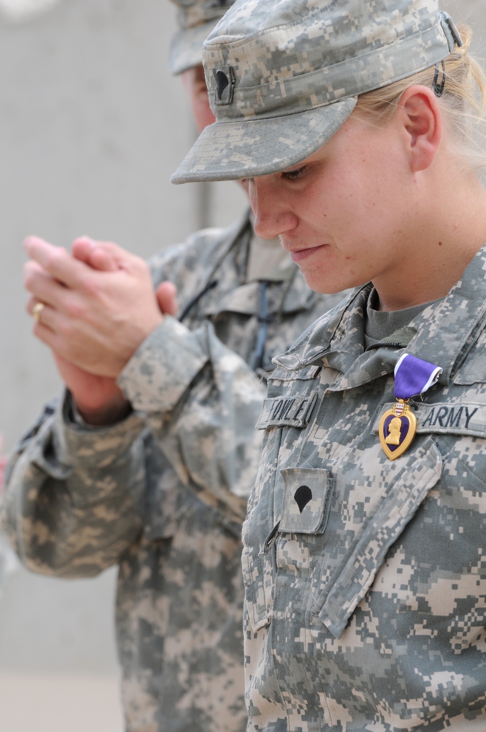 Spc. Patricia Fowler, 101st CAB, Receives the Purple Heart