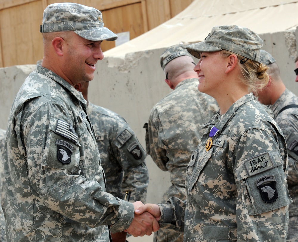 Spc. Patricia Fowler, 101st CAB, Receives the Purple Heart